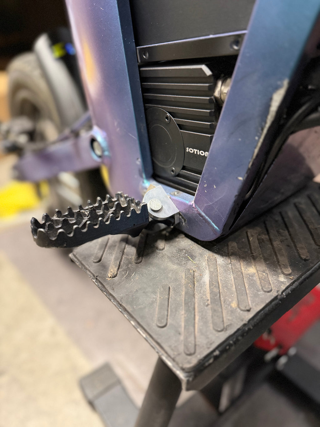 Cnc tuttio peg mount